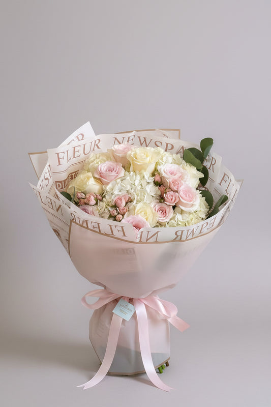 blush pink and ivory rose hydrangea bouquet luxury flower arrangement