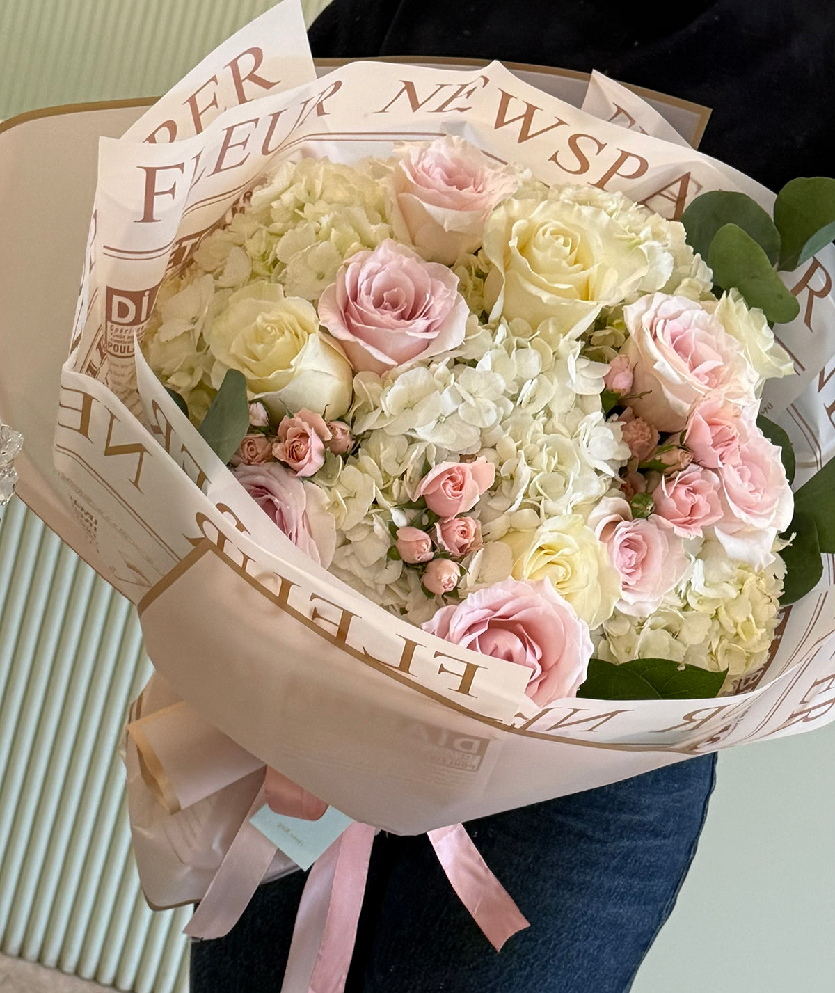 blush pink and ivory rose hydrangea bouquet luxury flower arrangement