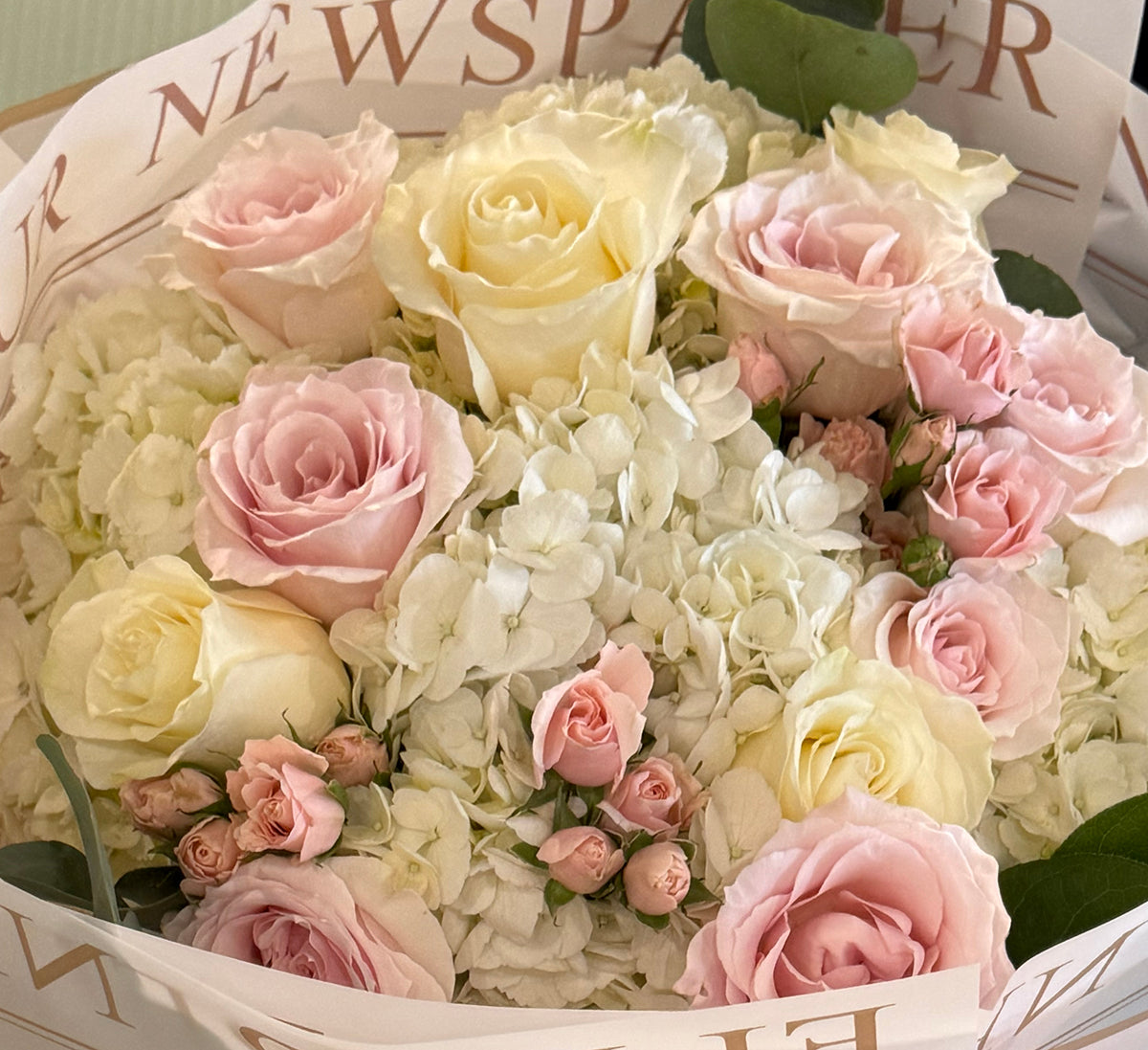 blush pink and ivory rose hydrangea bouquet luxury flower arrangement