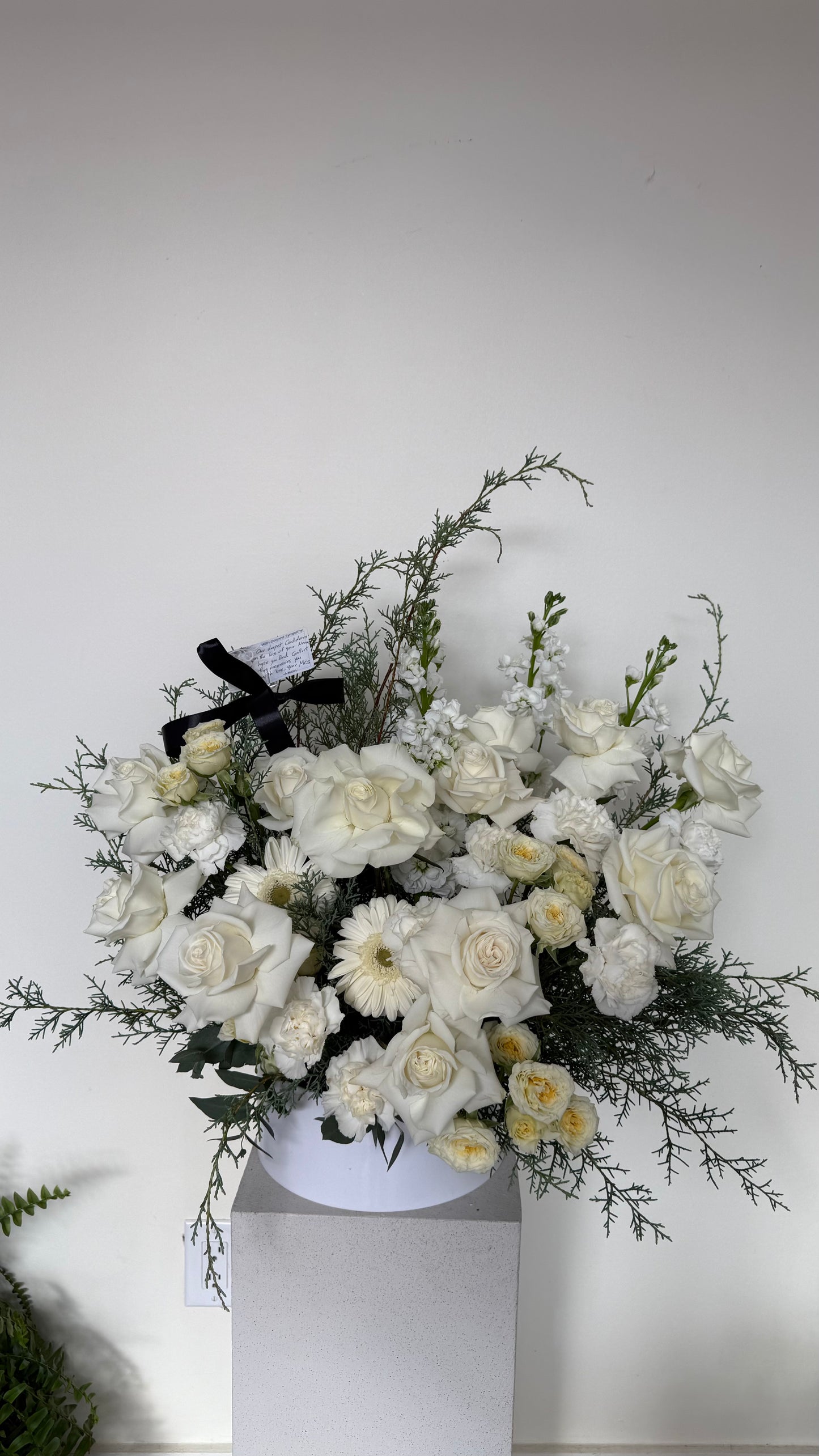 Luxury white flower box with roses and seasonal blooms – Aurora delivery
